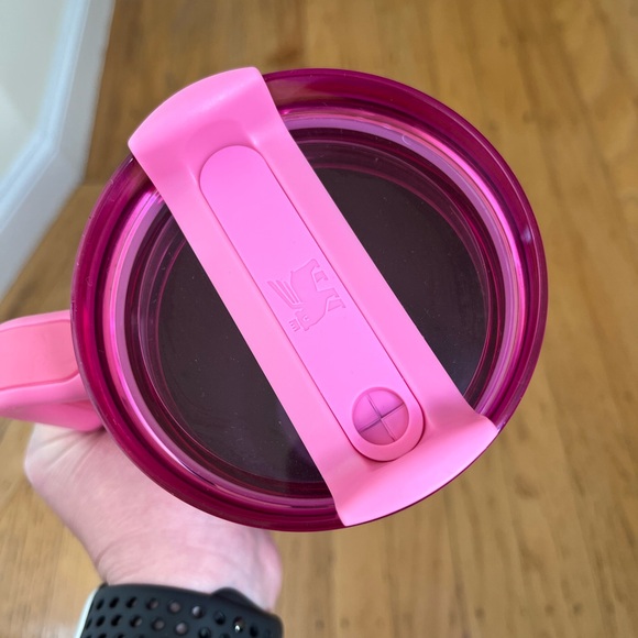 2024 Stanley 40oz Tumbler (Wicked Theme, Glinda) with new straws. - Picture 9 of 12